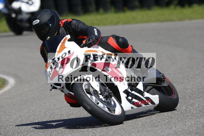 /Archiv-2024/29 12.06.2024 MOTO.CH Track Day ADR/Gruppe gelb/9